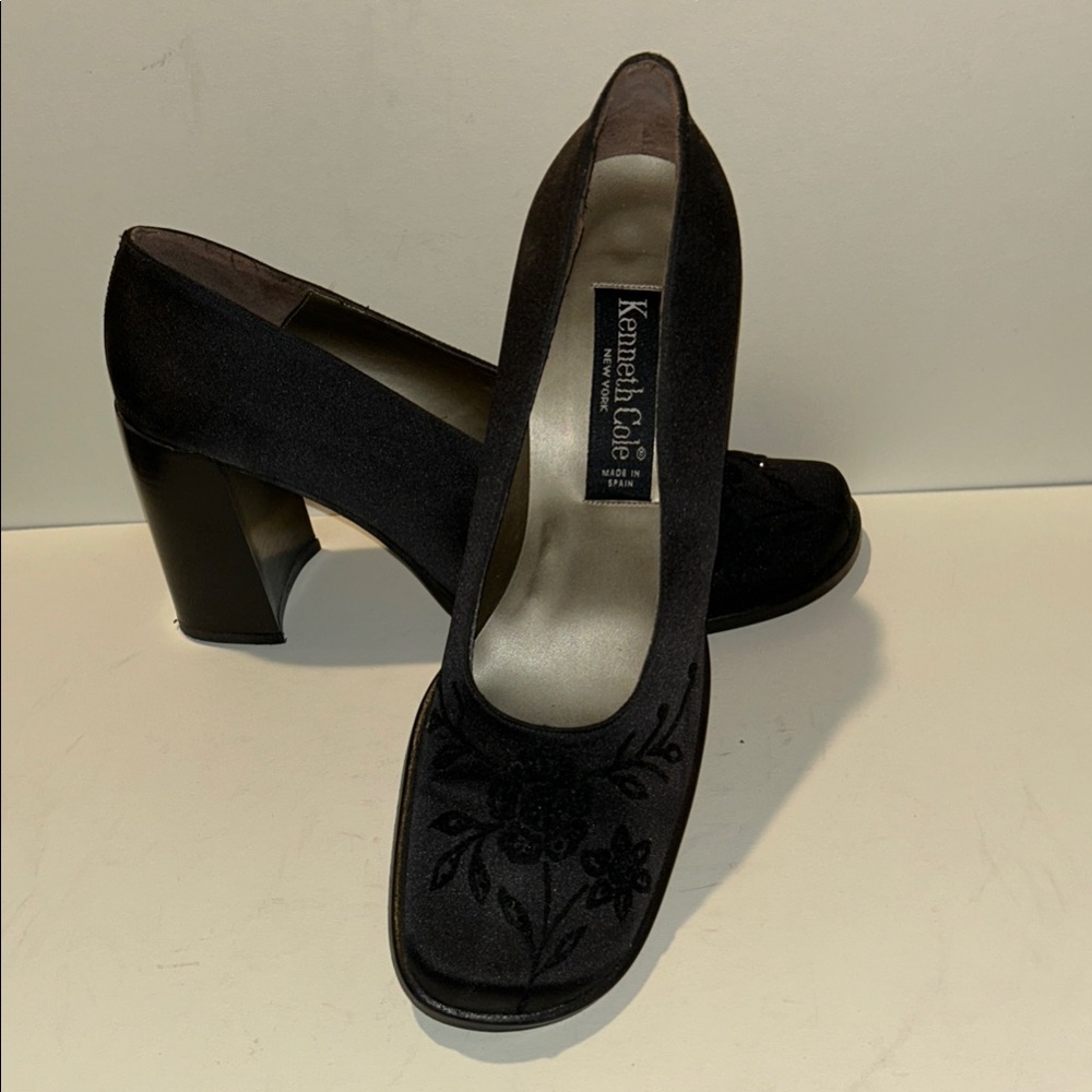 Kenneth Cole Black Floral Women's Heels